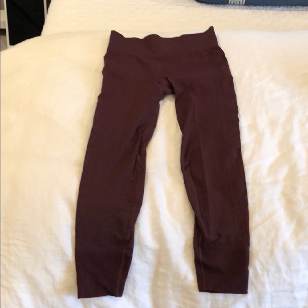 Lululemon Ebb to Street Crop
